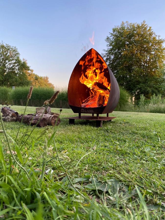 Uitgerust Voor Zaken Panzió Heerenveen Kültér fotó