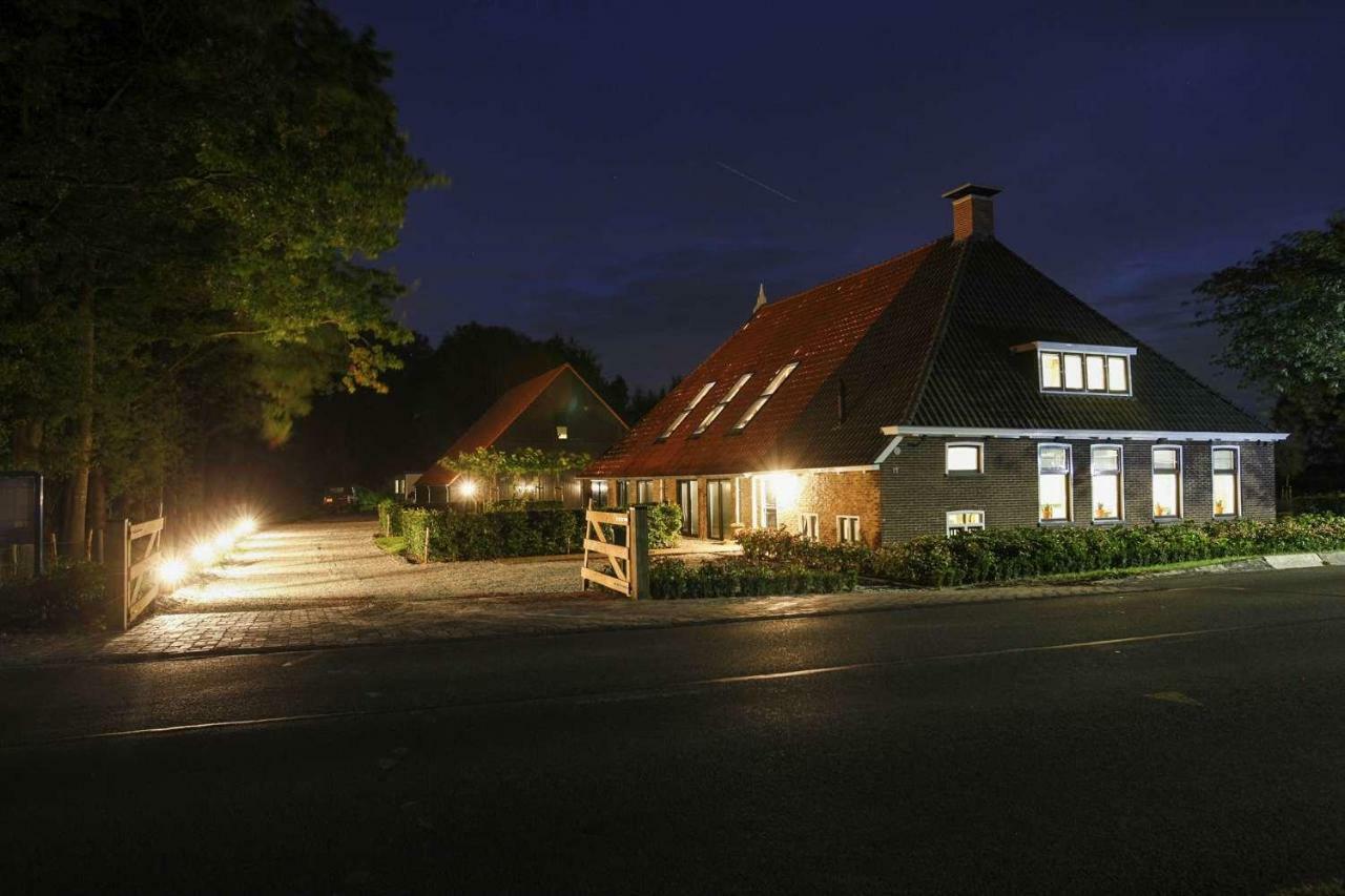 Uitgerust Voor Zaken Panzió Heerenveen Kültér fotó