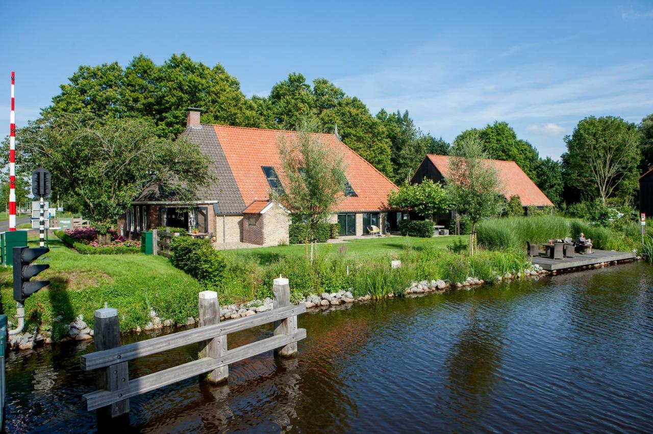 Uitgerust Voor Zaken Panzió Heerenveen Kültér fotó